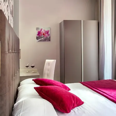 Frattina 3* Rome